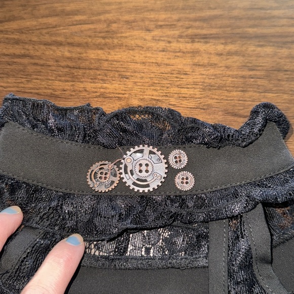 WOMENS steampunk button up top with choker. - Picture 2 of 4